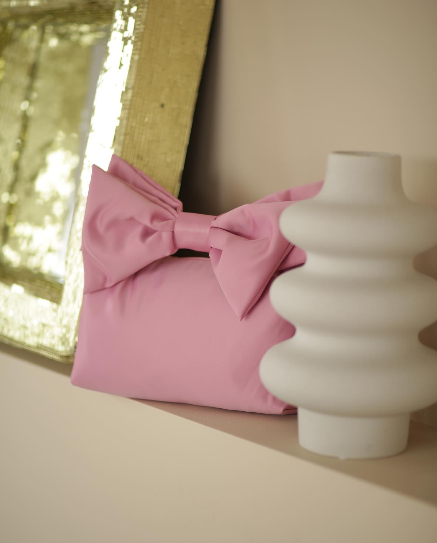 ბაფთიანი ჩანთა