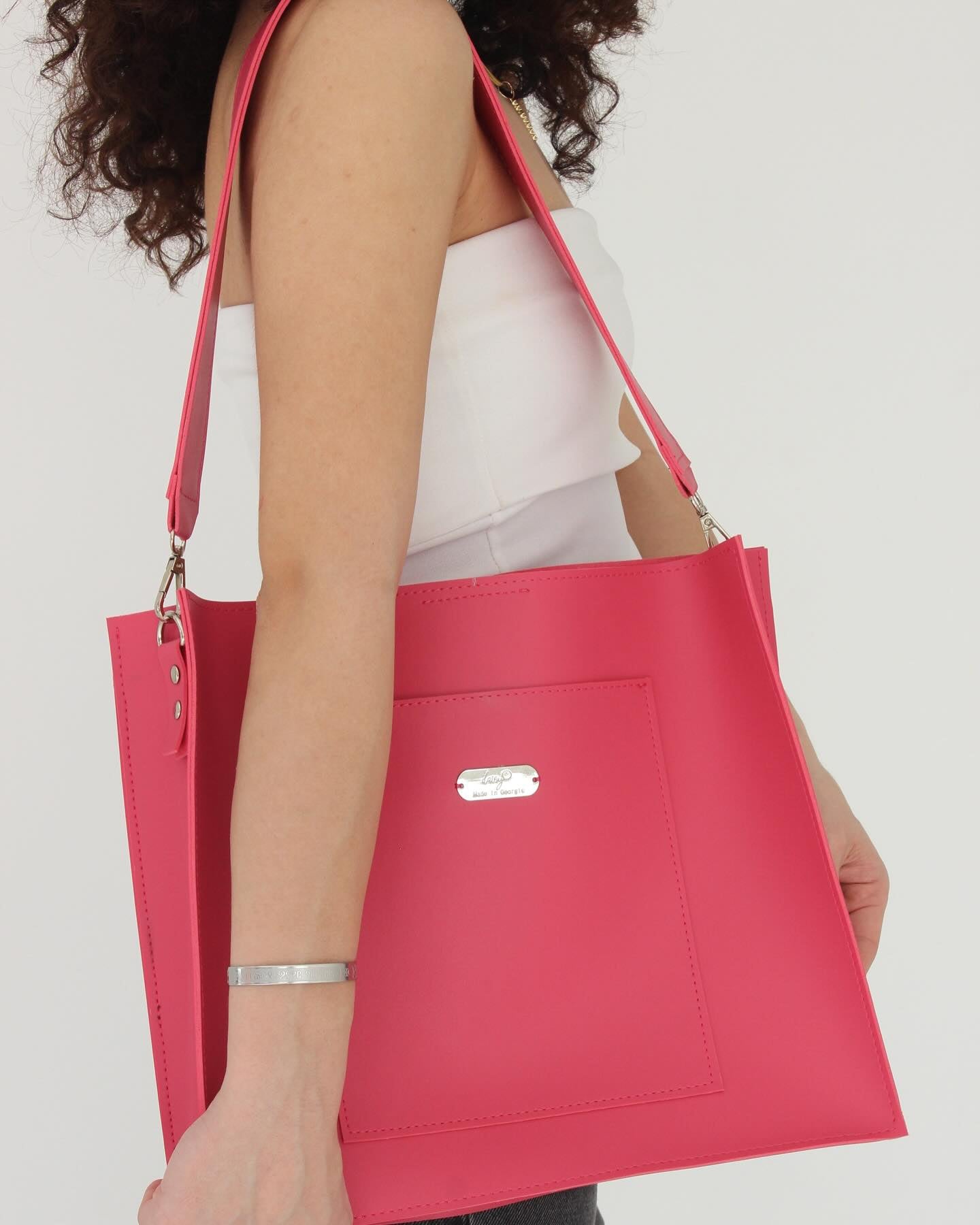 ფერადი ხელჩანთა