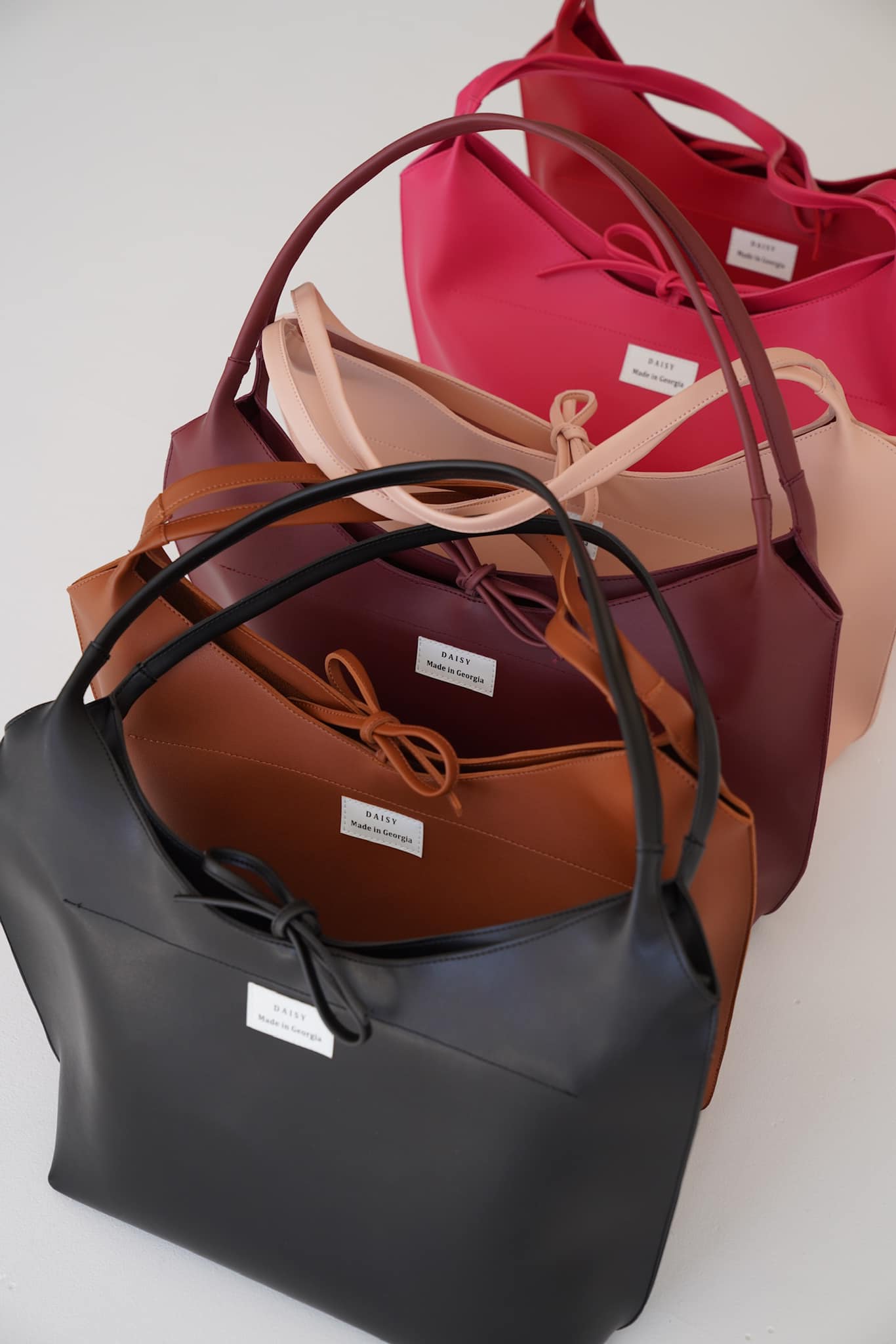 ბაფთიანი ჩანთა