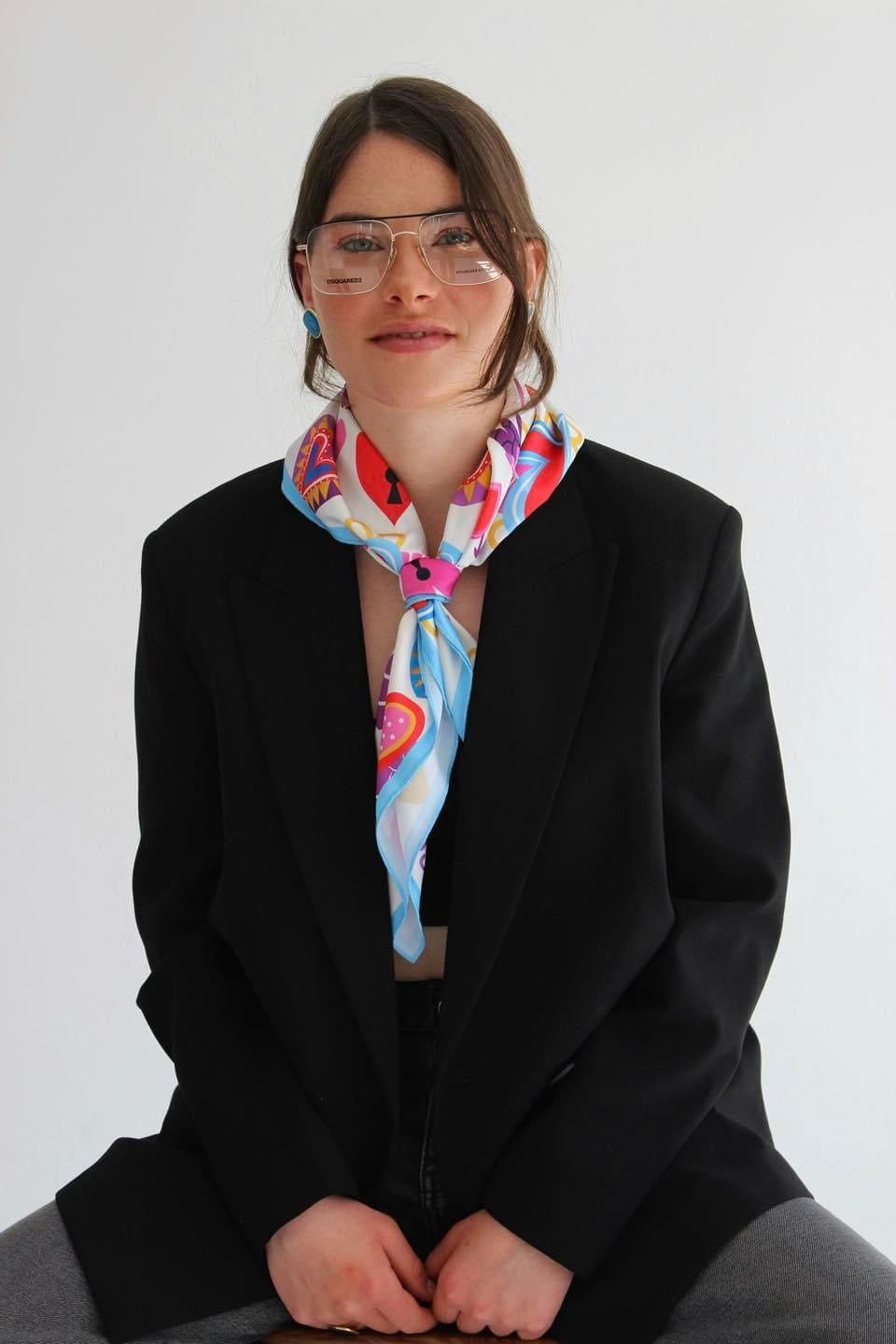 აბრეშუმის გულებიანი შარფი