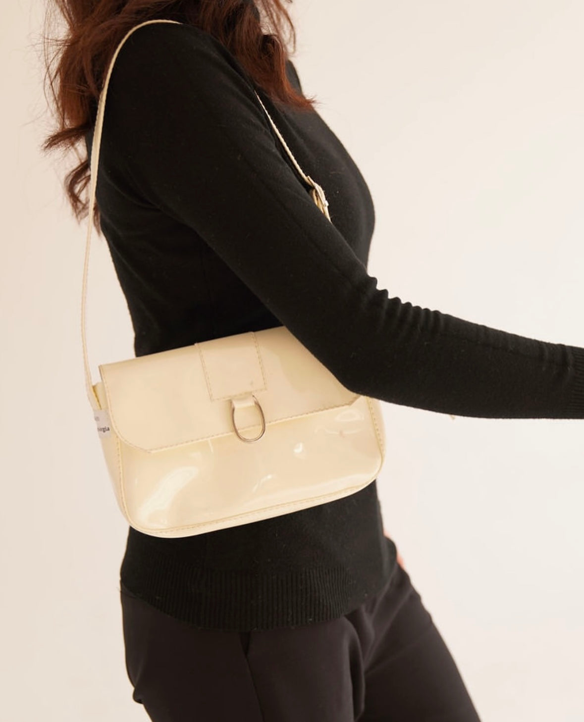 ლაკის ჩანთა