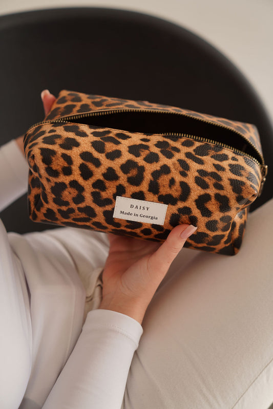 ტყავის ორგანაიზერი