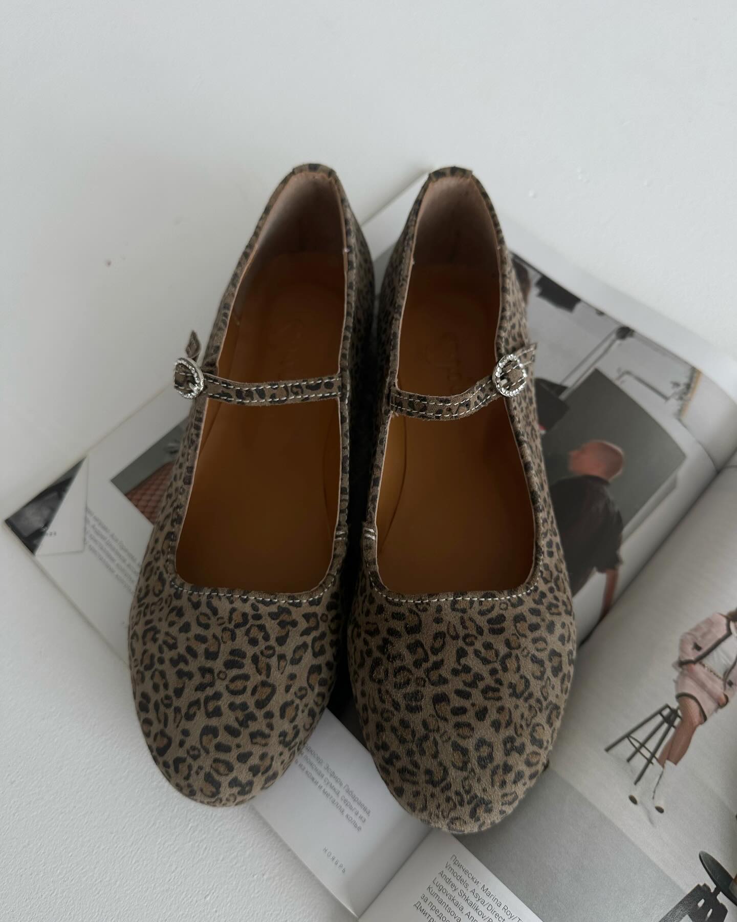 ლეოპარდის პრინტის მერი ჯეინი