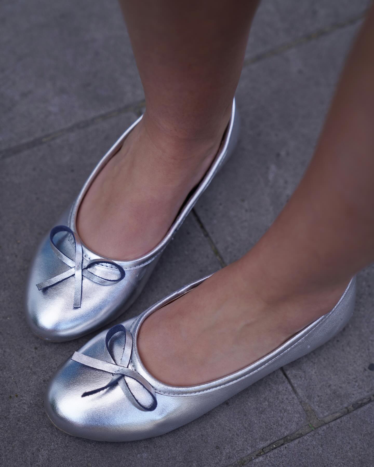 ნატურალური ტყავის ბალერინები