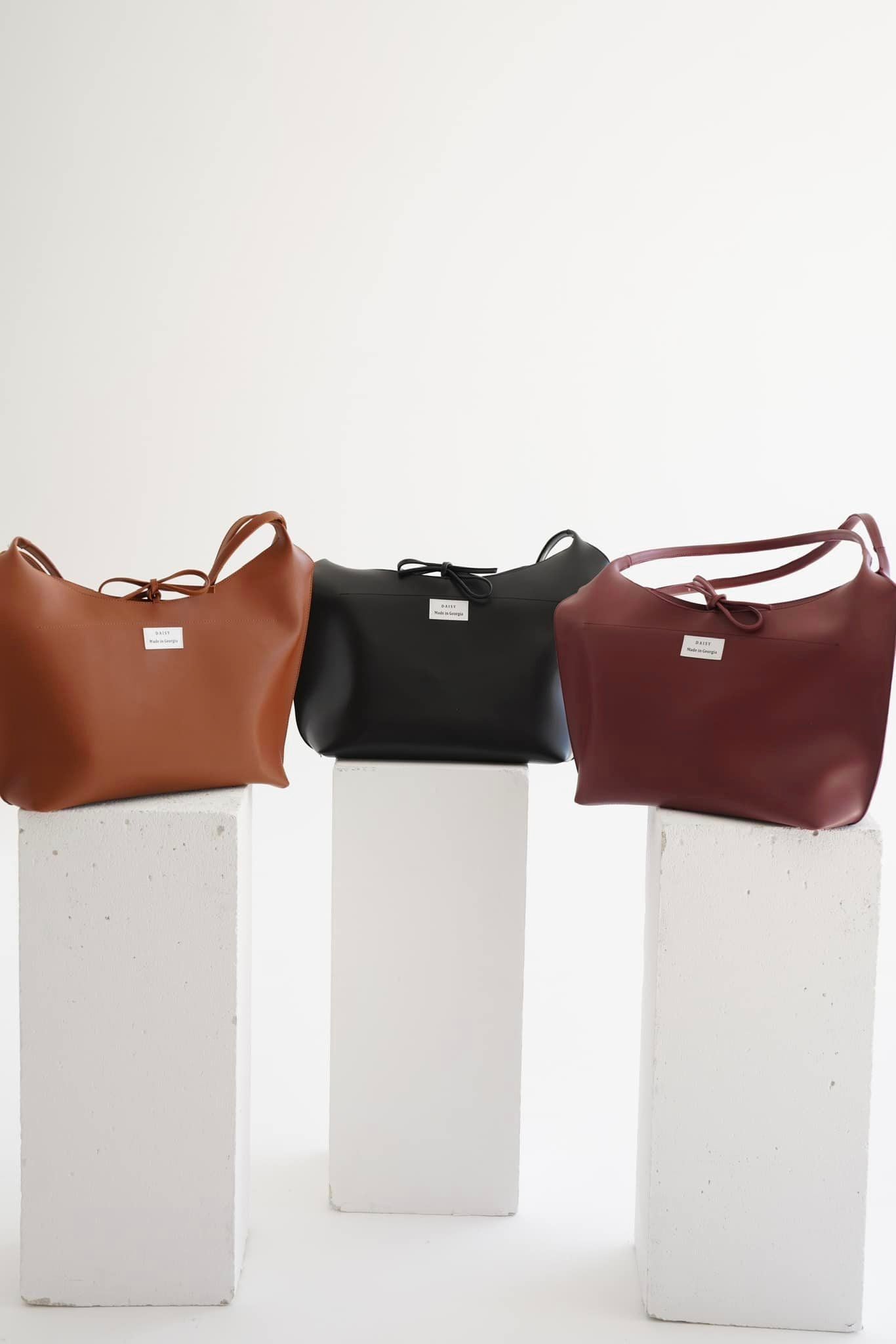 ბაფთიანი ჩანთა