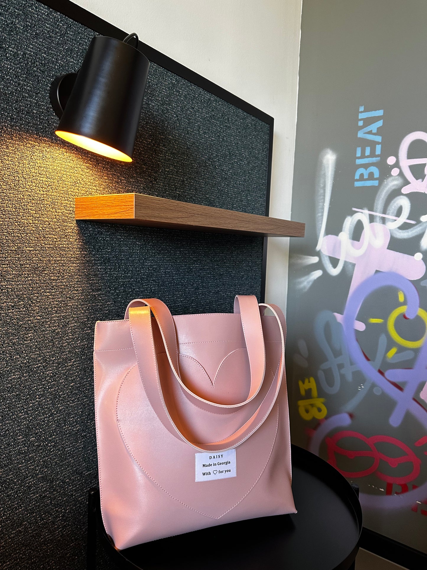 ფერადი ჩანთა